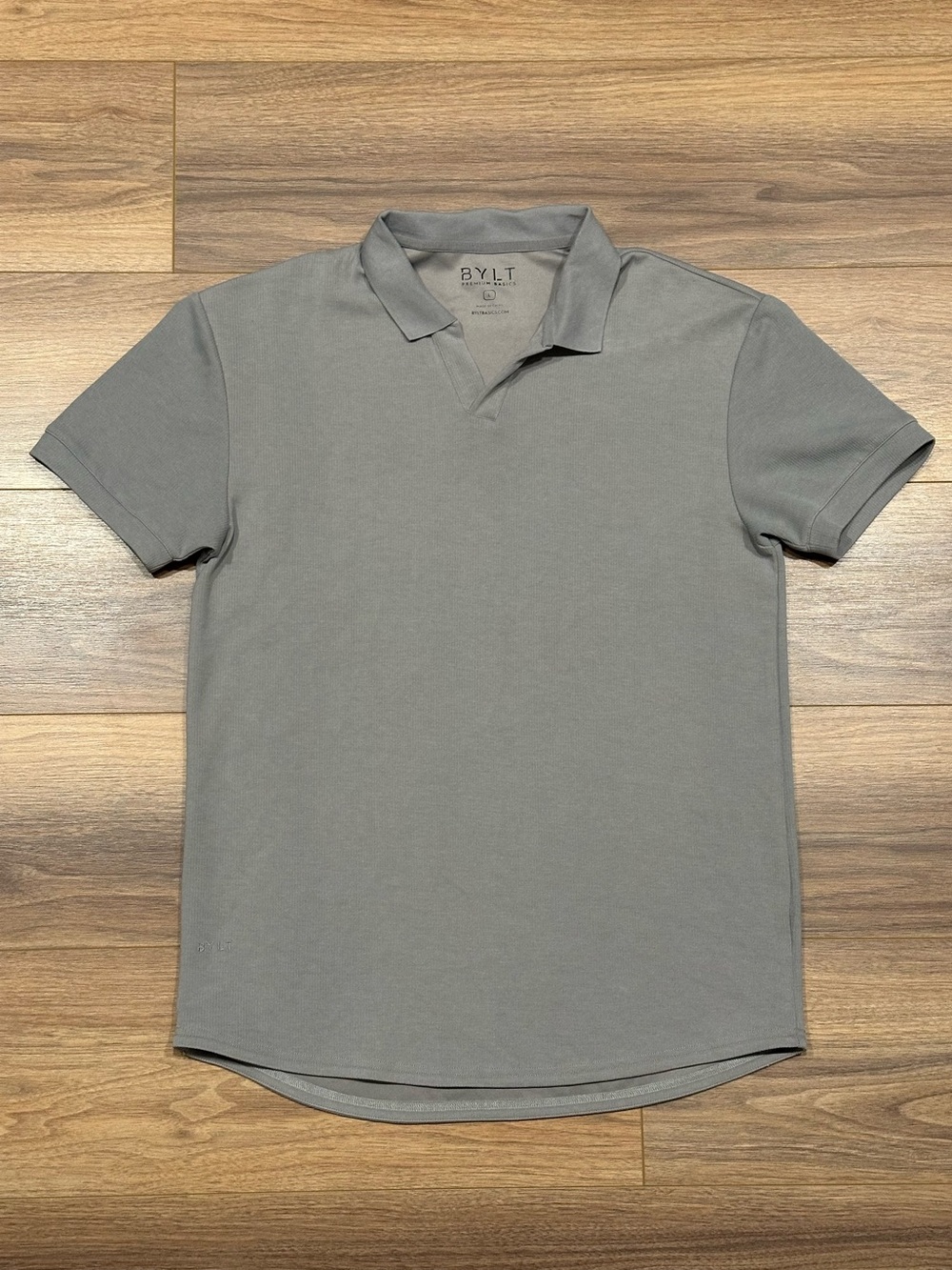 Bylt Ribbed Short Sleeve Open V Polo in Gray Size Large